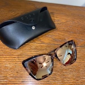 Diff Sunglasses + Case